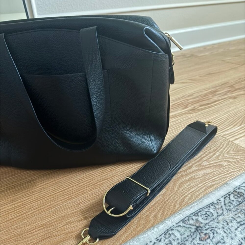 Cuyana Overnight Bag - Picture 3 of 4